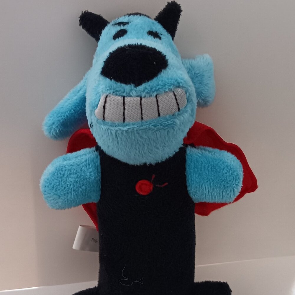 Multipet Vampire Plush Dog Toy with Squeaker NWOT
